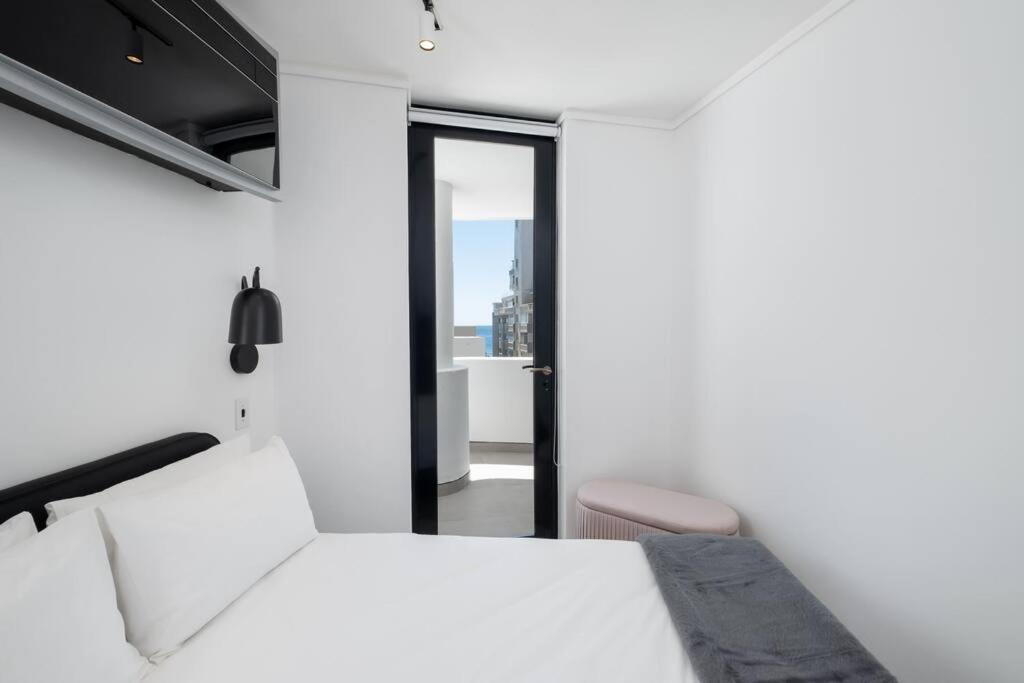 401 Flamingo, Heart Of Sea Point Cape Town