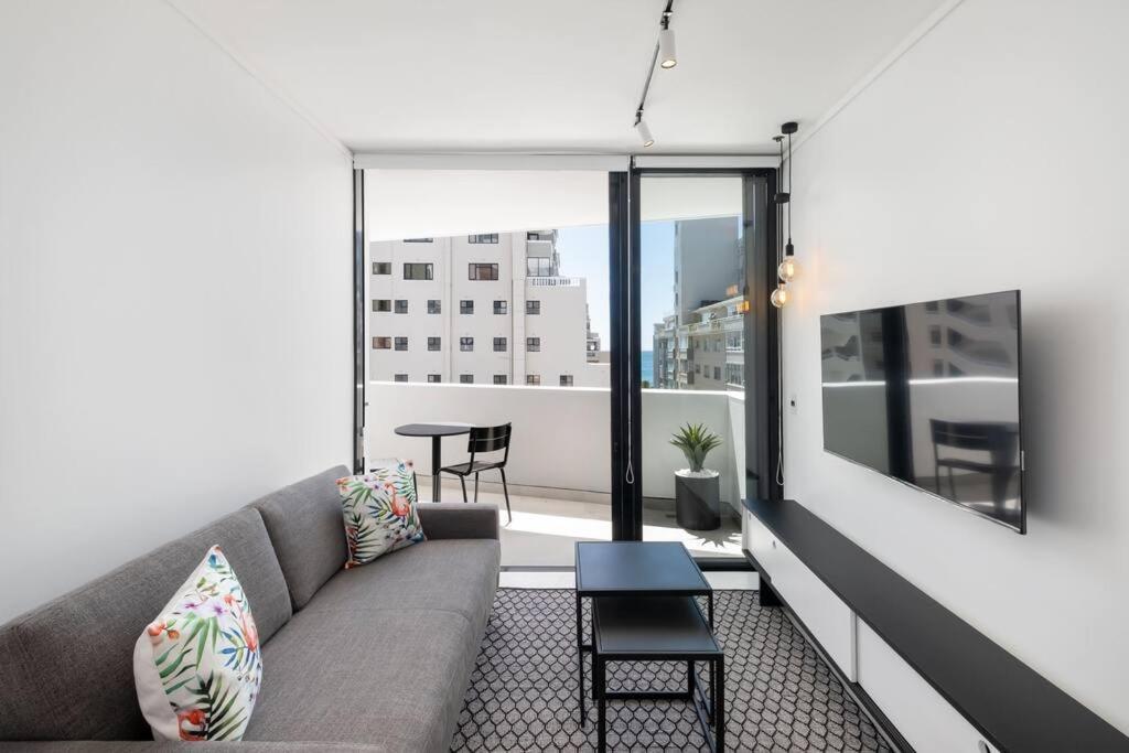 401 Flamingo, Heart Of Sea Point * Cape Town