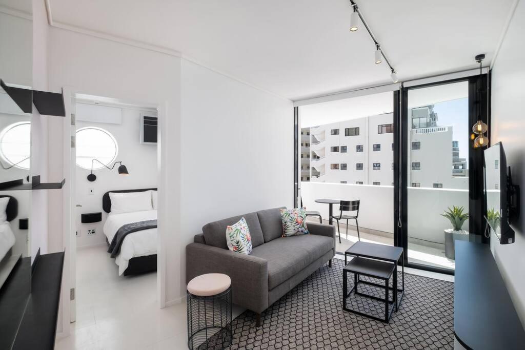 401 Flamingo, Heart Of Sea Point Apartment Cape Town