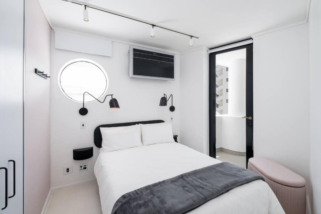401 Flamingo, Heart Of Sea Point * Cape Town